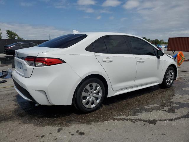 Photo 3 from auction – 2022 TOYOTA COROLLA LE with VIN 5YFEPMAE7NP284050