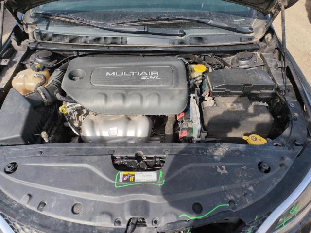 Photo 11 from auction – 2015 CHRYSLER 200 LIMITE with VIN 1C3CCCAB3FN731687