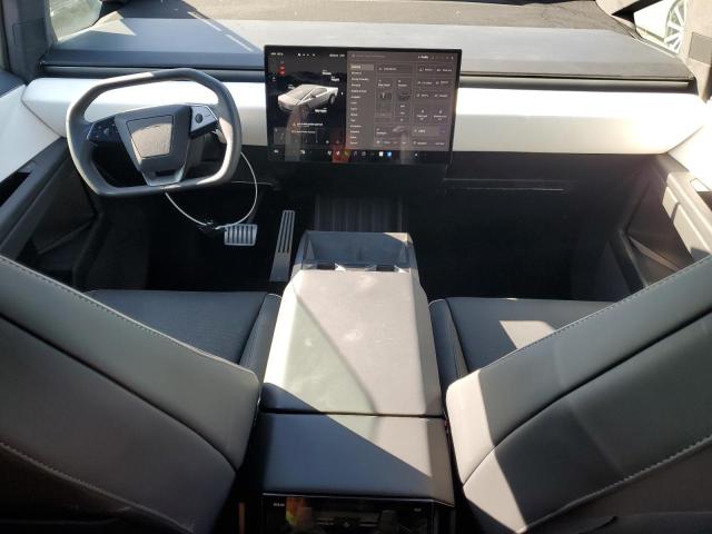 Снимка 8 от търг – 2024 TESLA CYBERTRUCK с VIN 7G2CEHED8RA041753