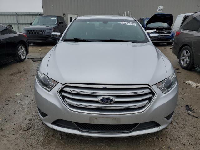 Photo 5 from auction – 2016 FORD TAURUS LIM with VIN 1FAHP2F84GG120138