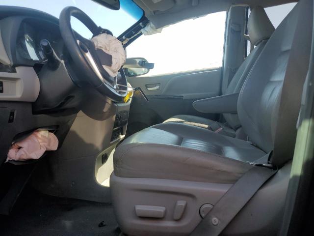 Photo 7 from auction – 2017 TOYOTA SIENNA XLE with VIN 5TDDZ3DC4HS176328