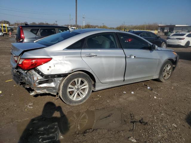 Photo 3 from auction – 2014 HYUNDAI SONATA GLS with VIN 5NPEB4AC8EH885316