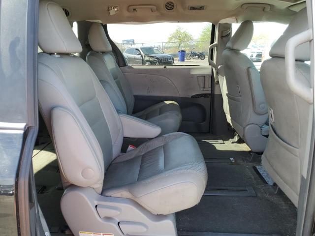 Photo 11 from auction – 2017 TOYOTA SIENNA XLE with VIN 5TDDZ3DC4HS176328