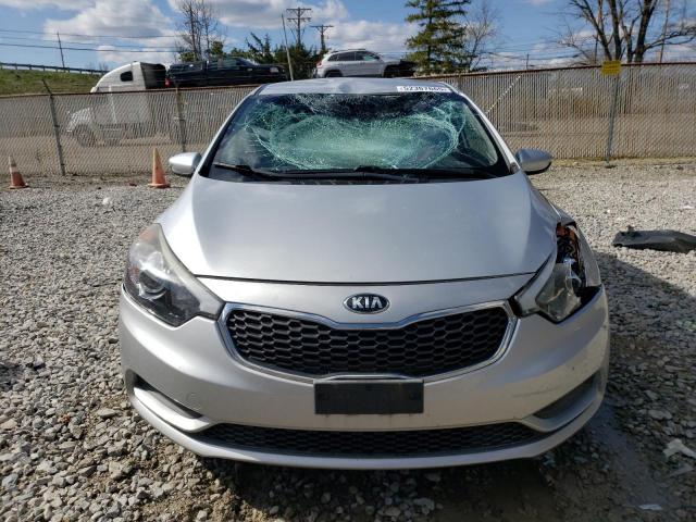 Снимка 5 от търг – 2015 KIA FORTE LX с VIN KNAFK4A64F5433196