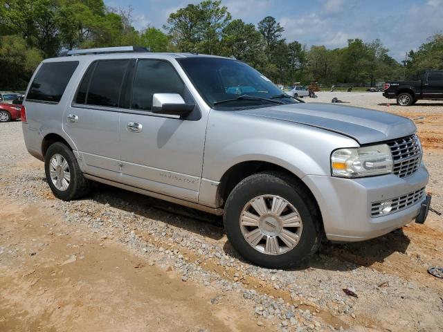 Photo 4 from auction – 2011 LINCOLN NAVIGATOR with VIN 5LMJJ2H5XBEJ03311