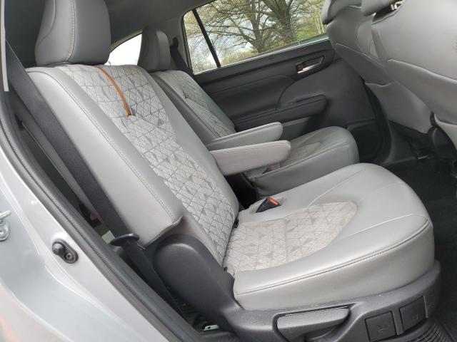 Photo 11 from auction – 2022 TOYOTA HIGHLANDER with VIN 5TDABRCH5NS541179