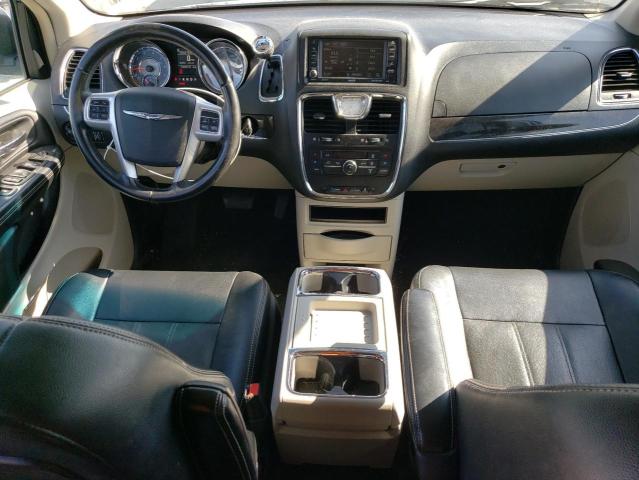 Photo 8 from auction – 2016 CHRYSLER TOWN & COU with VIN 2C4RC1BG4GR231644