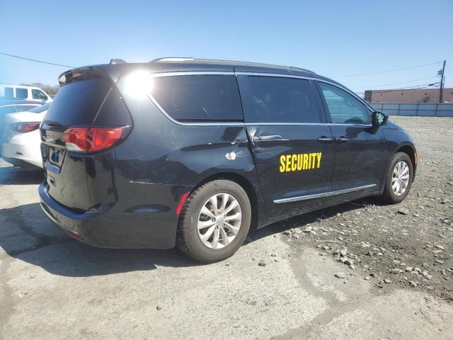 Photo 3 from auction – 2017 CHRYSLER PACIFICA T with VIN 2C4RC1BG6HR599003