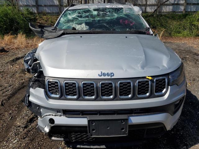 Снимка 5 от търг – 2024 JEEP COMPASS LA с VIN 3C4NJDBN6RT154649