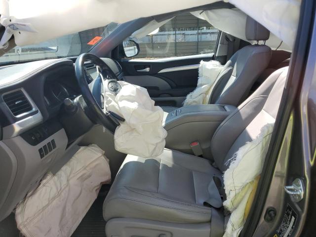 Photo 7 from auction – 2017 TOYOTA HIGHLANDER with VIN 5TDJZRFH5HS394454
