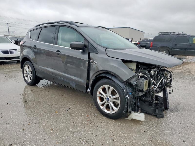 Photo 4 from auction – 2017 FORD ESCAPE SE with VIN 1FMCU0GD1HUB72225