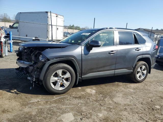 TOYOTA RAV4 XLE 2020 with VIN JTMP1RFV2LD056442 - Photo from auction