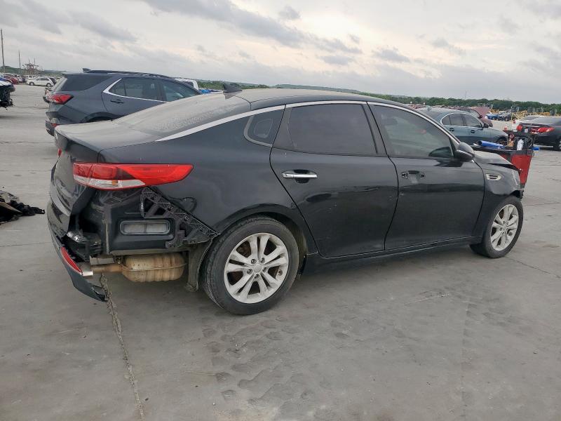 Photo 3 from auction – 2017 KIA OPTIMA with VIN 5XXGT4L37HG123033