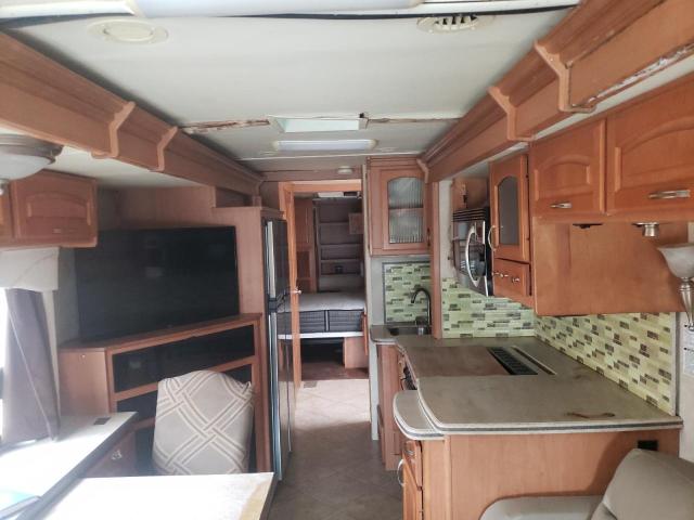 Photo 6 from auction – 2007 FREIGHTLINER CHASSIS X with VIN 4UZAB2CY37CZ44505