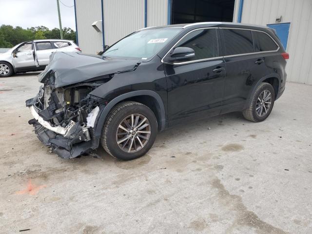 TOYOTA HIGHLANDER 2018 with VIN 5TDKZRFH8JS541148 - Photo from auction