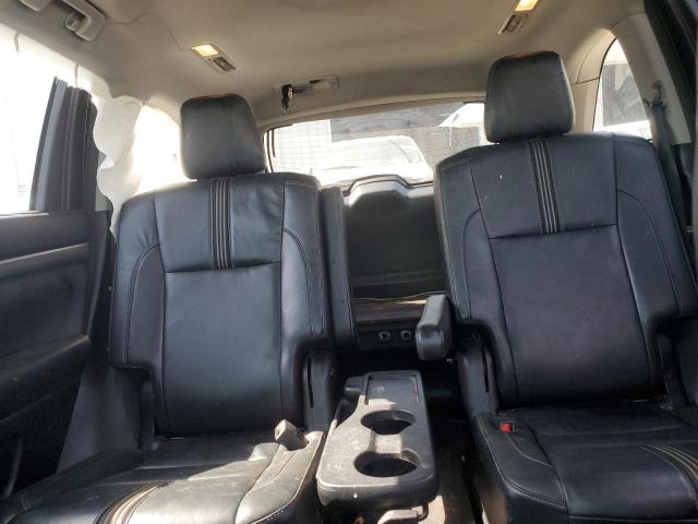 Photo 10 from auction – 2018 TOYOTA HIGHLANDER with VIN 5TDKZRFH7JS286248