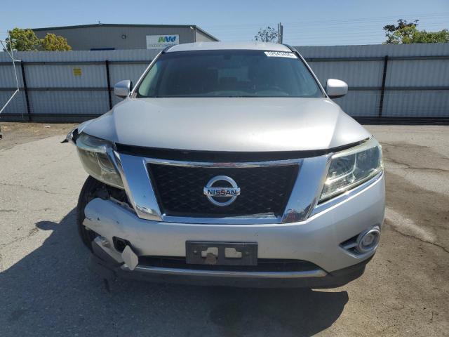 Photo 5 from auction – 2015 NISSAN PATHFINDER S with VIN 5N1AR2MN1FC619589