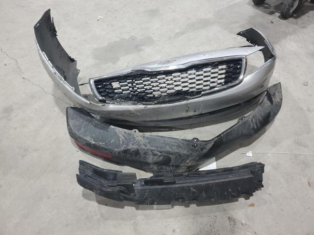 Photo 12 from auction – 2017 KIA FORTE LX with VIN 3KPFK4A7XHE117868