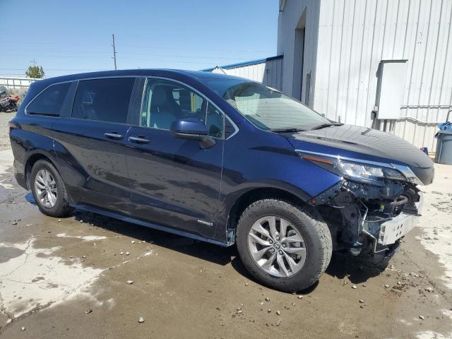 Photo 4 from auction – 2021 TOYOTA SIENNA XLE with VIN 5TDYSKFC8MS032403