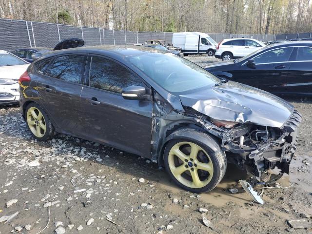 Photo 4 from auction – 2017 FORD FOCUS ST with VIN 1FADP3L9XHL252539