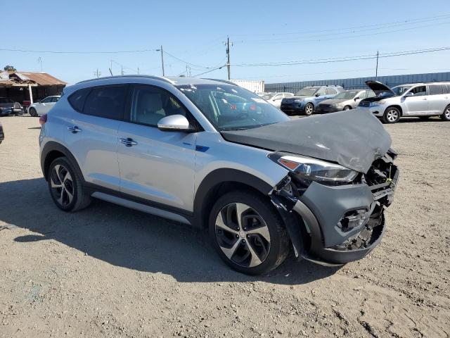 Photo 4 from auction – 2017 HYUNDAI TUCSON LIM with VIN KM8J33A26HU469865