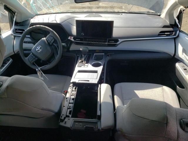 Photo 8 from auction – 2025 TOYOTA SIENNA LE with VIN 5TDKRKEC2SS239210