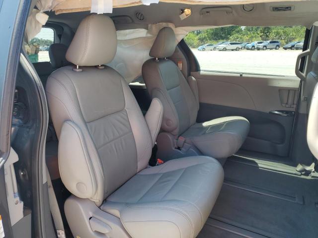 Photo 11 from auction – 2017 TOYOTA SIENNA XLE with VIN 5TDDZ3DC0HS188413