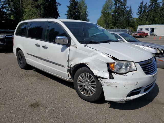 Photo 4 from auction – 2013 CHRYSLER TOWN & COU with VIN 2C4RC1CG1DR816417