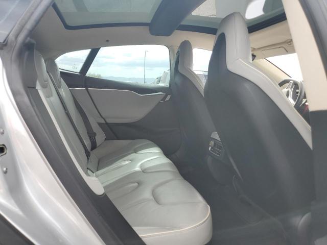 Photo 10 from auction – 2013 TESLA MODEL S with VIN 5YJSA1CG0DFP22581