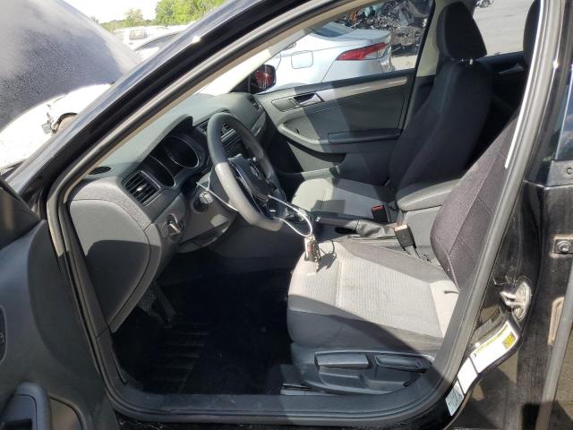 Photo 7 from auction – 2017 VOLKSWAGEN JETTA S with VIN 3VW2B7AJ7HM291590