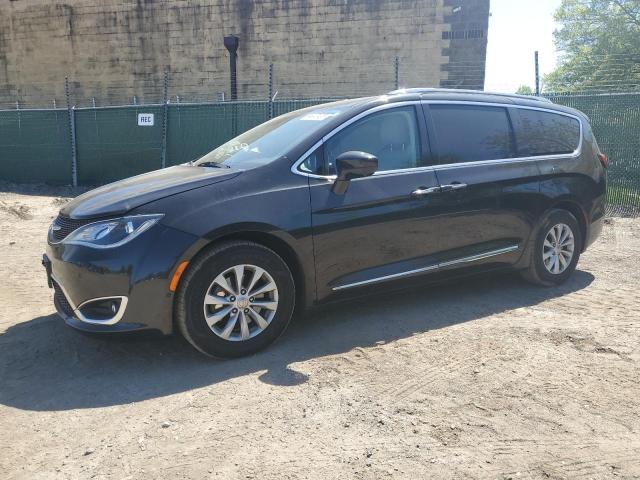 CHRYSLER PACIFICA T 2018 with VIN 2C4RC1EG1JR330828 - Photo from auction
