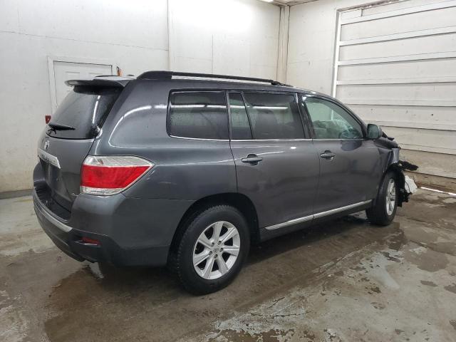 Zdjęcie 3 z aukcji – 2013 TOYOTA HIGHLANDER z VIN 5TDBK3EHXDS222406