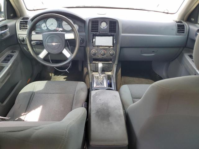 Photo 8 from auction – 2005 CHRYSLER 300 with VIN 2C3JA43R75H696558