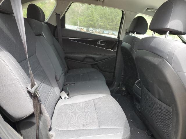 Photo 11 from auction – 2018 KIA SORENTO LX with VIN 5XYPG4A33JG377461