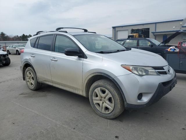 Photo 4 from auction – 2015 TOYOTA RAV4 LE with VIN 2T3BFREV5FW229701