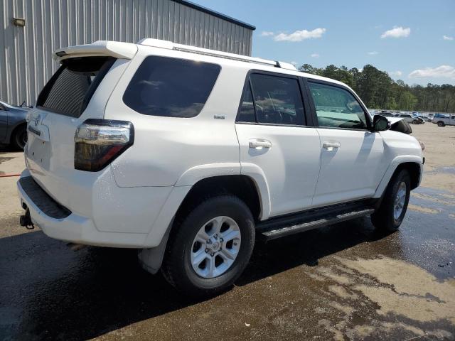 Photo 3 from auction – 2016 TOYOTA 4RUNNER SR with VIN JTEBU5JR6G5325638