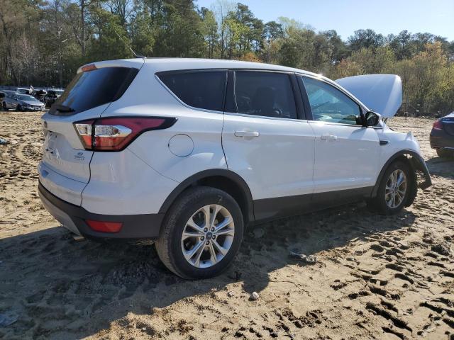 Photo 3 from auction – 2017 FORD ESCAPE SE with VIN 1FMCU0GD1HUB66294