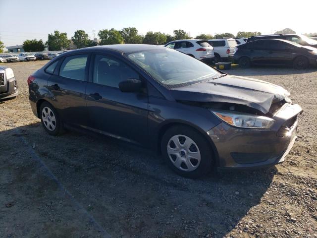 Снимка 4 от търг – 2015 FORD FOCUS S с VIN 1FADP3E28FL222212