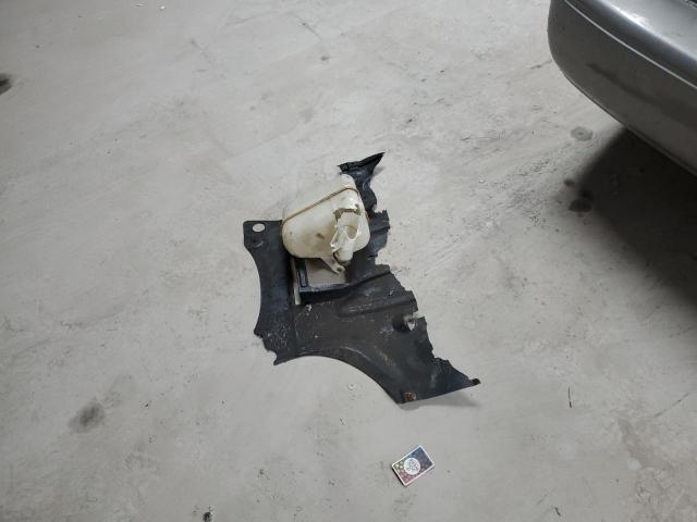 Photo 12 from auction – 2001 TOYOTA CAMRY CE with VIN 4T1BG22K41U080567