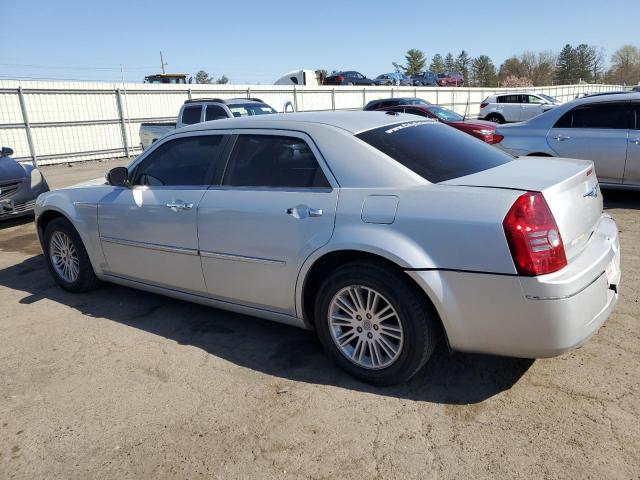 Photo 2 from auction – 2010 CHRYSLER 300 TOURIN with VIN 2C3CA5CVXAH105404