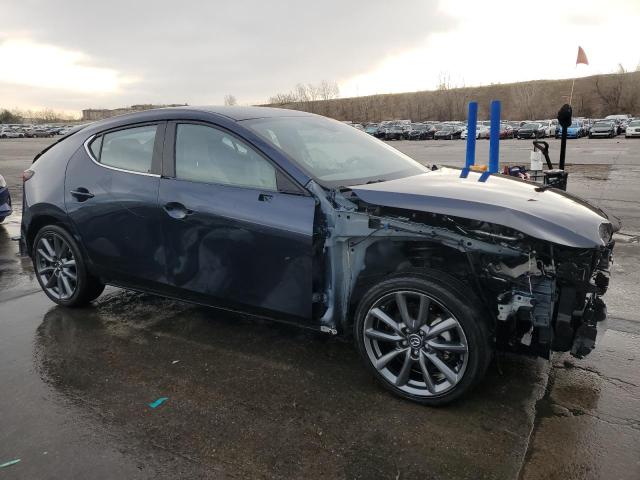 Photo 4 from auction – 2020 MAZDA 3 with VIN JM1BPALM0L1176022