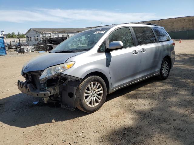 TOYOTA SIENNA XLE 2011 with VIN 5TDYK3DC8BS167404 - Photo from auction