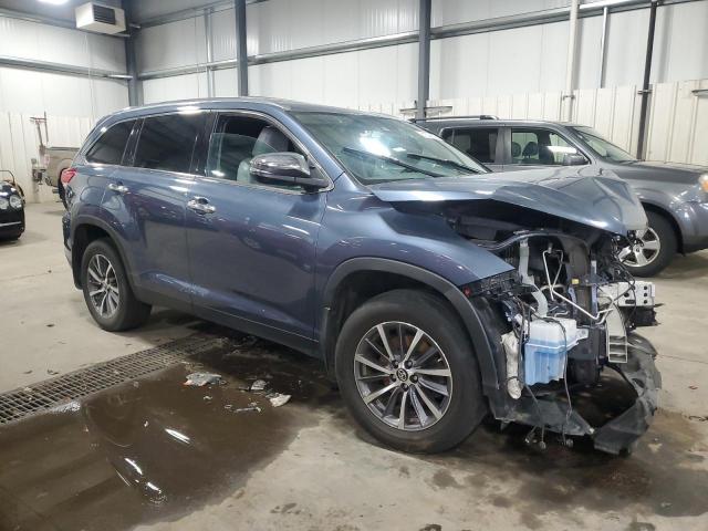 Photo 4 from auction – 2019 TOYOTA HIGHLANDER with VIN 5TDJZRFH0KS957269