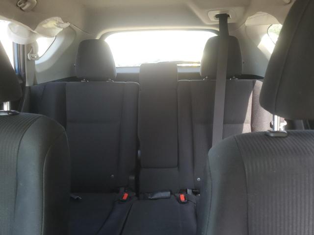 Photo 10 from auction – 2018 TOYOTA RAV4 LE with VIN JTMZFREV6JJ737097