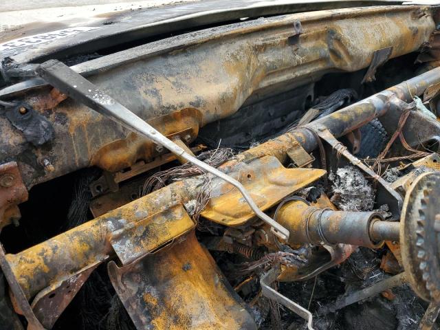 Photo 9 from auction – 2002 CHEVROLET TRACKER with VIN 2CNBJ18C126937858