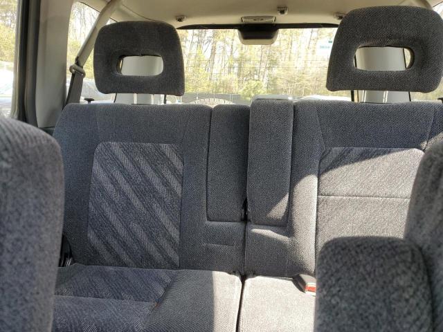 Photo 10 from auction – 2001 HONDA CR-V LX with VIN JHLRD18461C037260