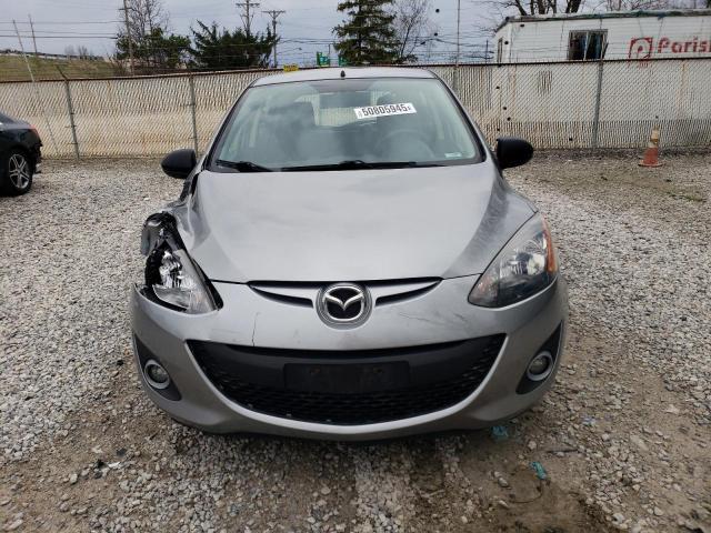 Снимка 5 от търг – 2013 MAZDA MAZDA2 с VIN JM1DE1LY8D0154391