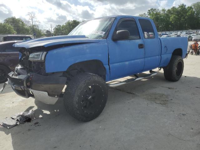 CHEVROLET SILVERADO 2004 with VIN 2GCEC19T241182150 - Photo from auction