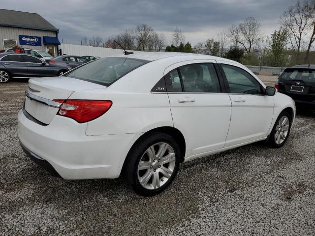 Photo 3 from auction – 2013 CHRYSLER 200 TOURIN with VIN 1C3CCBBB0DN546731
