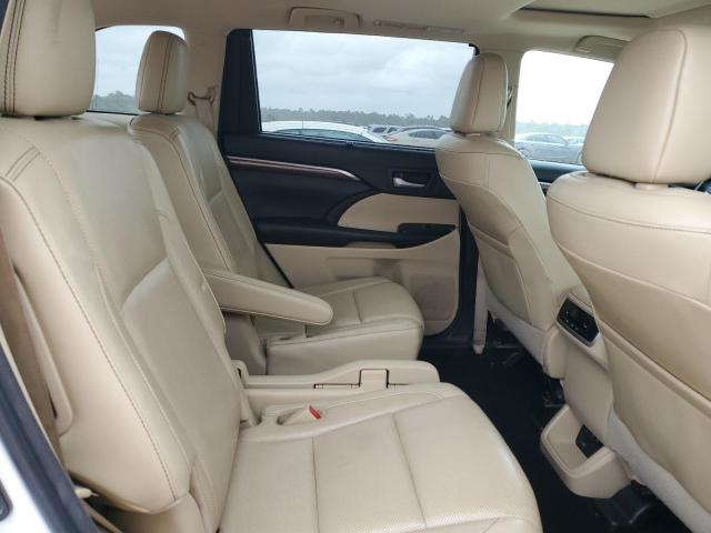 Снимка 11 от търг – 2017 TOYOTA HIGHLANDER с VIN 5TDYZRFH4HS232331